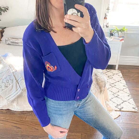 Vintage purple double breasted cardigan sweater hand embroidered size Medium - Picture 2 of 12